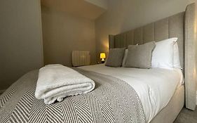 Superior Stay, Sophia Gardens, City Centre And Stadium Sleeps 4