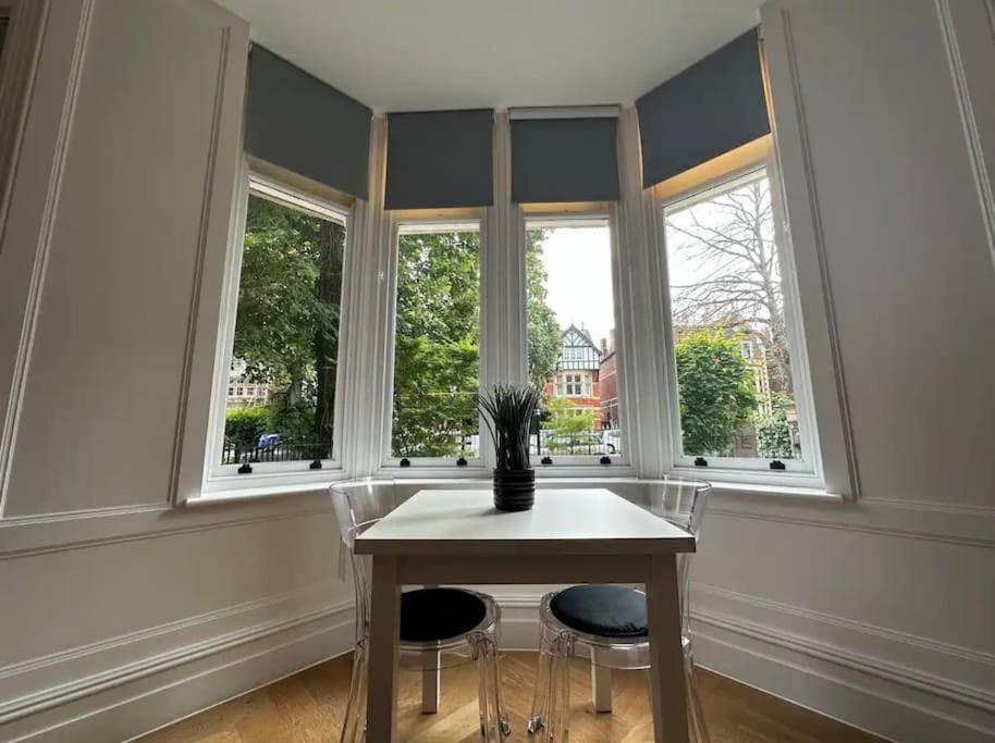 Superior Stay, Sophia Gardens, City Centre And Stadium Sleeps 4 Cardiff Exterior photo