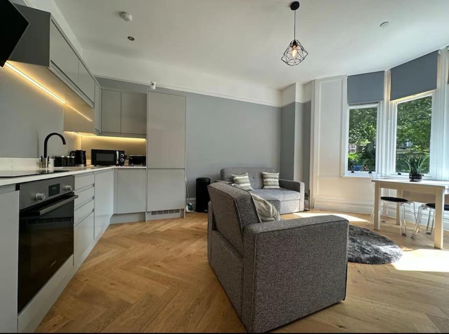 Superior Stay, Sophia Gardens, City Centre And Stadium Sleeps 4 Cardiff Exterior photo